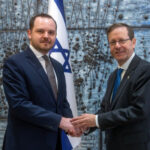 foto anuntul lui alexandru rogobete dupa vizita in israel ce schimbari vrea sa aduca in sistemul de sanatate din romania 6984f1eaed9ac