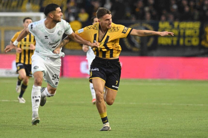 foto rares burnete la primul sau gol in fotbalul profesionist cu adevarat frumos update cu video 699ff85f508f7