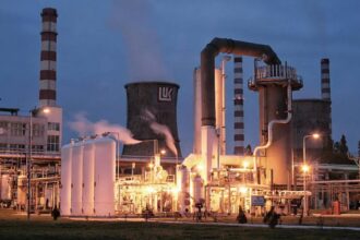 guvernul a pus companiile lukoil din romania sub supraveghere extinsa ce planuri are cu marile capacitati 6990269b585cb