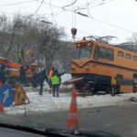 haos generalizat in capitala dupa tramvaie au inceput sa deraieze si frezele de deszapezire 698065104ca75
