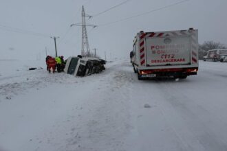 iarna a blocat romania drumuri inchise zeci de camioane in asteptare si haos pe aeroporturi 699ab1959ef9c