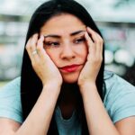 if you grew up an a dysfunctional family you may feel like an observer in your own life a clinical psychologist explains why 69a0bd101ef1b