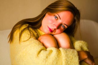 if your daughter has these 10 things in her home shes lonelier than you realize 6991e83b46e8e