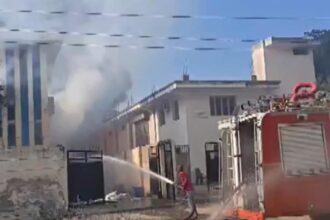 incendiu devastator intr o fabrica chimica din india sapte muncitori au ars de vii doi sunt blocati in interior video 6992c535dca78