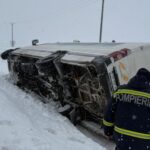 microbuz cu 16 pasageri rasturnat in giurgiu pe dn5 a fost activat planul rosu de interventie foto 69996f18ad703
