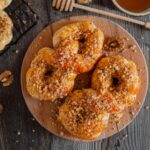 mucenici moldovenesti reteta simpla facuta de gospodinele de la sate 69958fc4cb050