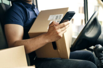 nazare taxa pe colete protejeza 50 60 de mii de antreprenori romani guvernul analizeaza armonizarea cu masura ue de la 1 iulie 6984a5bd94f54