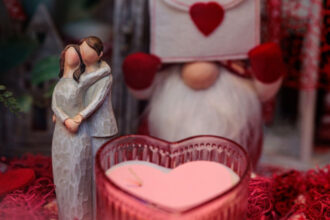 orasul care plateste 115 000 lei pentru o petrecere de valentines day dedicata elevilor de liceu explicatiile primarului 698df67a4bc87