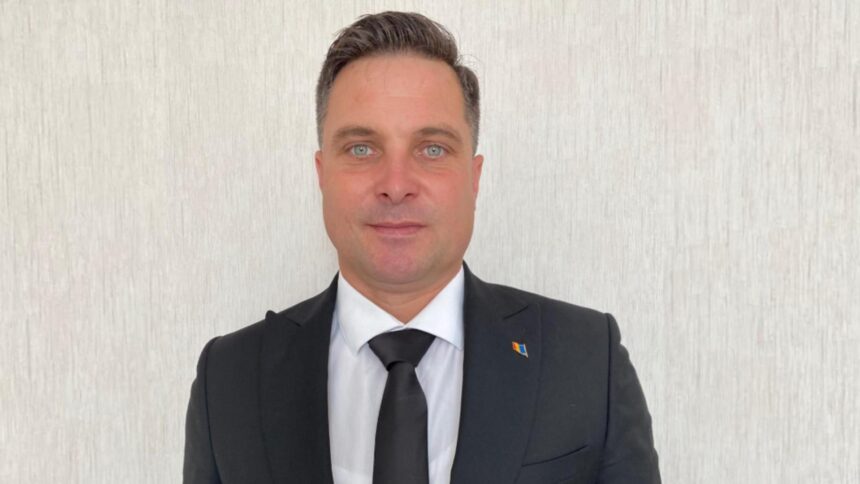 primarul din cavnic coalitia trebuie sa inteleaga ca s a ajuns prea departe romanii nu au adormit e mobilizare masiva 698de9918c43c