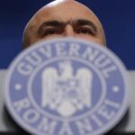 reactia guvernului la protestele masive din tara orice tratament are si efecte adverse 698dc8d895ce1