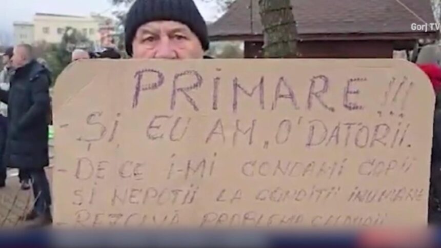 revolta la motru facturi uriase calorifere reci acuzatii dure la adresa primariei 698ae8d8925e6