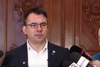 rezistii ahtiati dupa taieri incep userizarea bugetului se bat cu pumnii in piept ca romanii vor taieri si demiteri 699dbe27a4aed