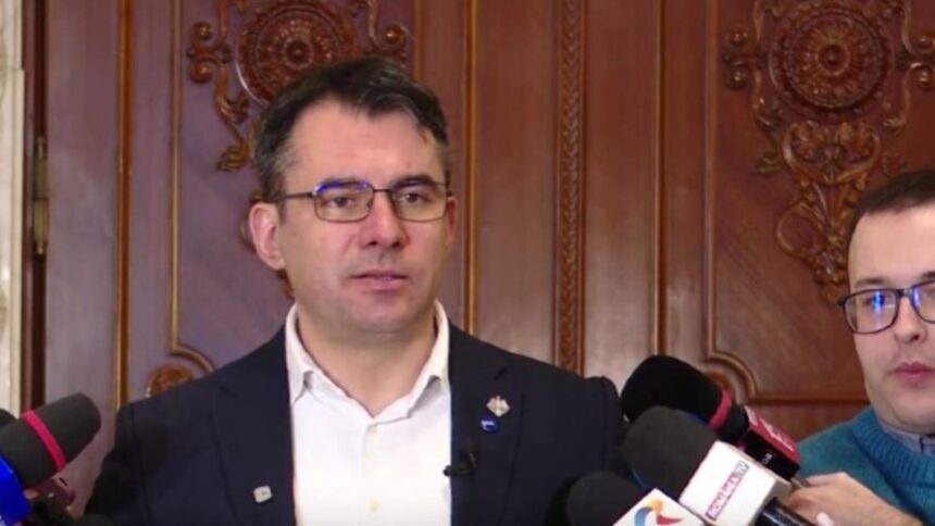 rezistii ahtiati dupa taieri incep userizarea bugetului se bat cu pumnii in piept ca romanii vor taieri si demiteri 699dbe27a4aed