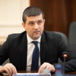 rezistul miruta sare in ajutorul noului sef al uzinei mecanice sadu nu va fi director doar un administrator special 69a14a5d963b5