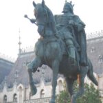 secret ascuns in burta calului descoperire uluitoare in statuia lui stefan cel mare din iasi video 6990bc82e308b