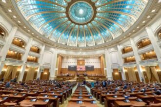 senatul pune piciorul in prag si cere ca identitatea etnicilor romani din ucraina sa fie garantata in negocierile cu ue 699cbad47417b