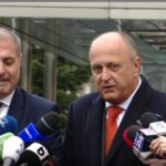 sindicalistii pun piciorul in prag banul public a fost cheltuit nejustificat mai multe industrii simt mugurii unei crize video 6985fab74cafa