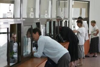 sindicatele din administratie avertizeaza guvernul greva in peste 1500 de primarii administratia rurala refuza sa mai fie periferia statului 698ad27695d36