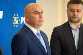 stb pare sa fi devenit obsesia lui ciucu daca nu a putut majora pretul biletelor incearca alte scatamorii liberale 69823fa3b04e9