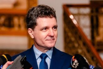 teza de doctorat a lui nicusor dan verificata de experti profesor ridica mari semne de intrebare 6982da75131d4