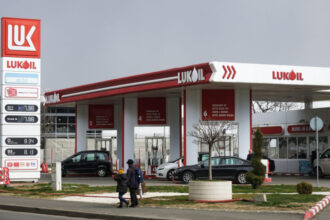 video guvernul bolojan a instituit supravegherea extinsa asupra grupului lukoil ce presupune asta 698f1ba6e8515