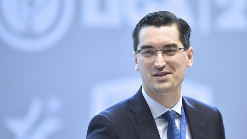 video mesajul special al lui razvan burleanu fara voi nimic din toate astea nu ar fi fost posibil 6985dc167464c