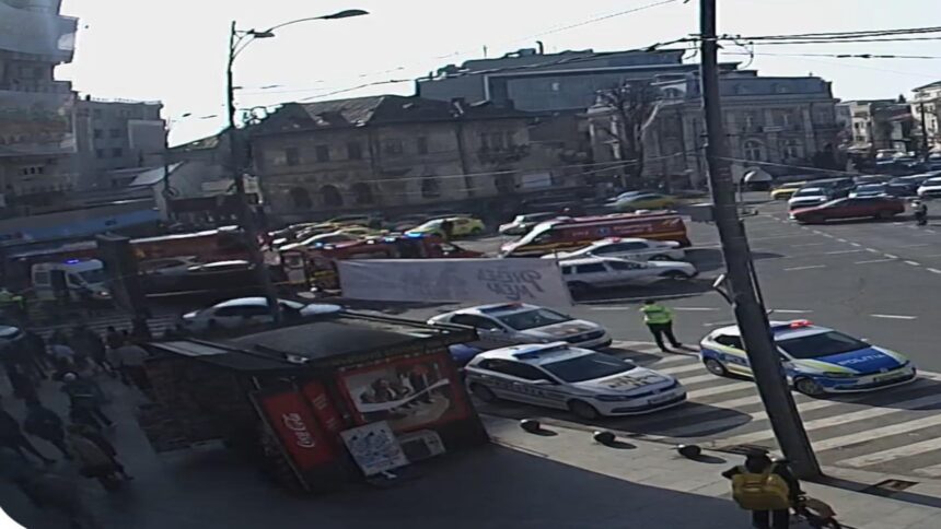 accident grav la piata romana pieton prins sub masina in stop cardio respirator foto 69a834cadb322