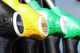 benzina ar putea ajunge la 10 lei pe litru ministrul energiei s a razgandit exista acest risc depinde de situatia din orientul mijlociu 69a701c31e5cd