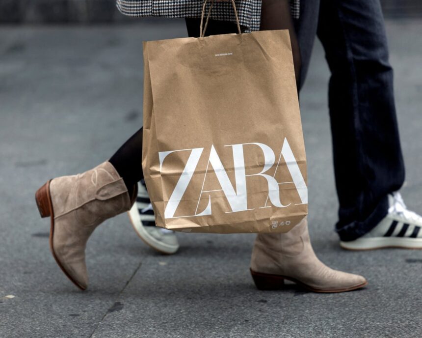 billionaire zara founder amancio ortega to receive e3 23bn dividend 69b21e586e3e9