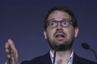 exclusiv dominic fritz critica interventia psd in scandalul ponta toiu sa terminam cu aceasta republica a privilegiatilor 69af3398b43b9