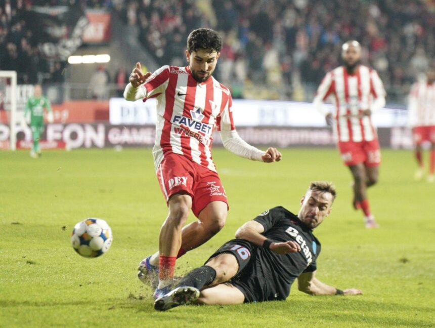 foto darius olaru accidentat la arad capitanul fcsb a parasit terenul dupa un fault dur 69a4abec56e30