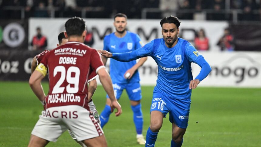 live text rapid universitatea craiova se joaca acum doua goluri in doar zece minute de la startul partii secunde 69adcb02b7dba