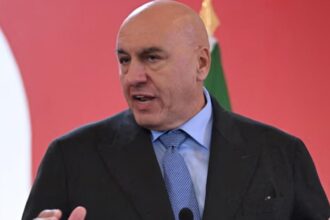 ministrul italian al apararii blocat in dubai dupa suspendarea zborurilor din cauza tensiunilor din orientul mijlociu 69a3a4c10d4e2