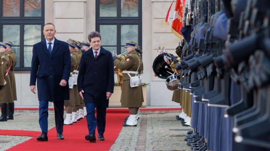 nicusor dan dupa intalnirea cu presedintele poloniei karol nawrocki romania si polonia raman parteneri si aliati de incredere in nato si ue 69a98fafc238c