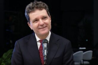 nicusor dan vizita la varsovia joi la invitatia presedintelui poloniei karol nawrocki care este programul anuntat 69a91953b8fa1