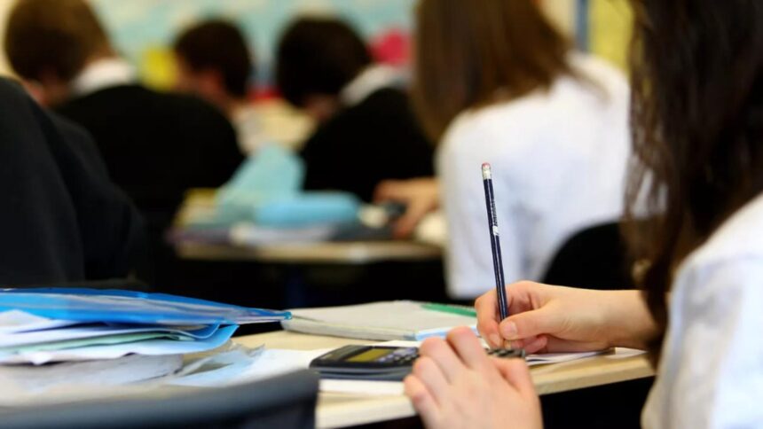 noi reguli la admiterea in liceu cine sunt elevii care pot fi admisi peste numarul de locuri fara examen 69a9aa887f678