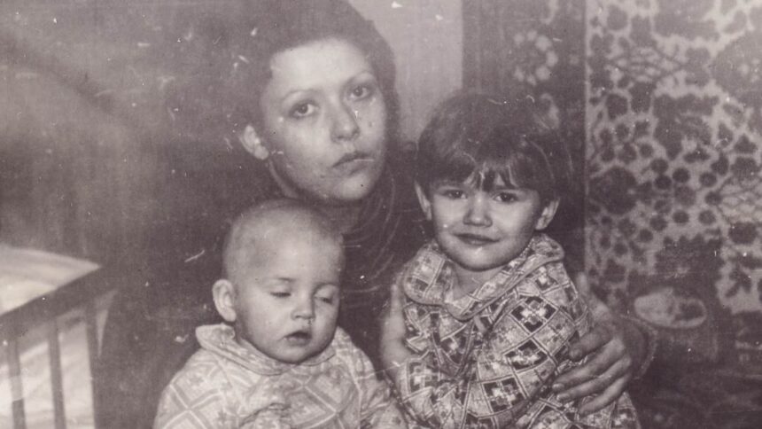 parents in the 1960s refused to do 11 things that have become completely normal for modern parents today 69abf30035080