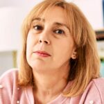 psychologist says people who grew up in dysfunctional families often carry these 9 patterns into adulthood 69b307f5add05